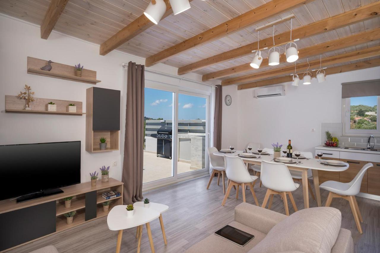 B&M Villas Metochi Siriliou Extérieur photo